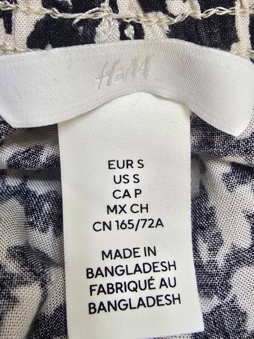 H&M Cropped Pull-on Pants - Cream/Black Patterned - Picture 7 of 8
